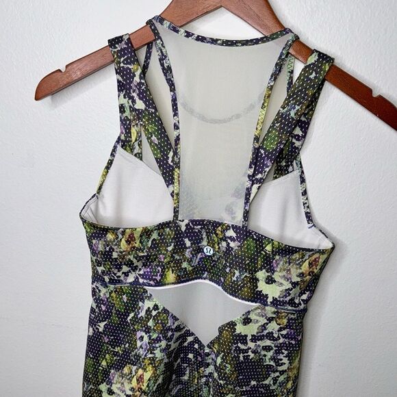 Lululemon Running in The City Mesh Tank Top Size 6 - Picture 4 of 8